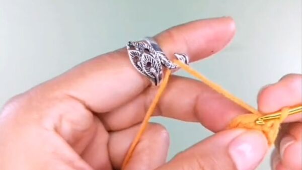 How To Use A Knitting Ring?