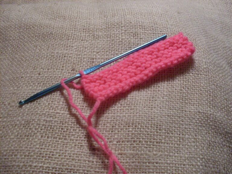 Can You Crochet With A Knitting Needle? - 63dfbf8777364da89b0c99305299cd5b